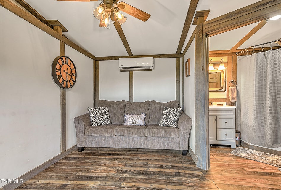 Photo #61: 146 Bear Cage Road