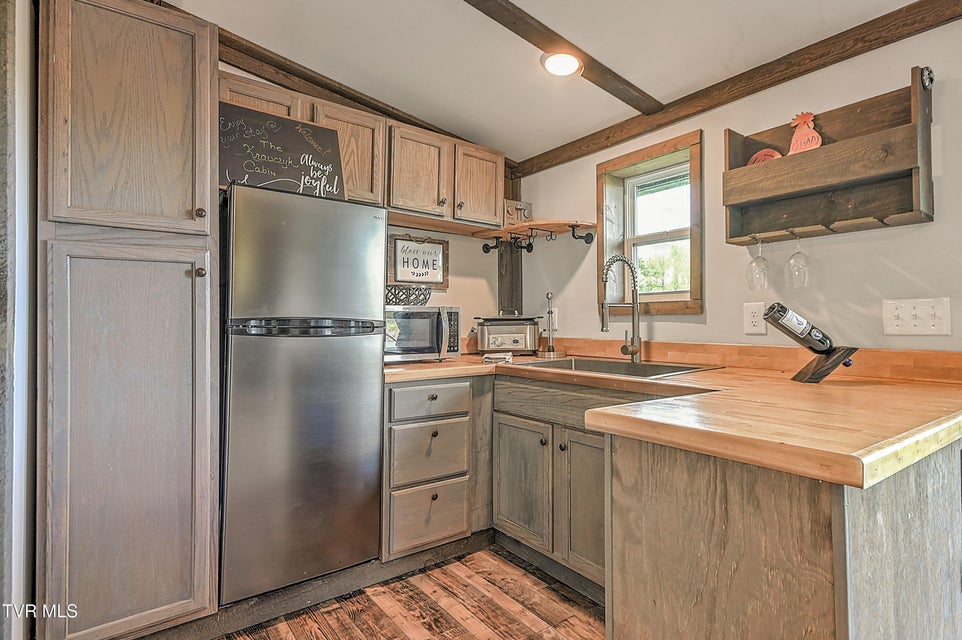 Photo #64: 146 Bear Cage Road