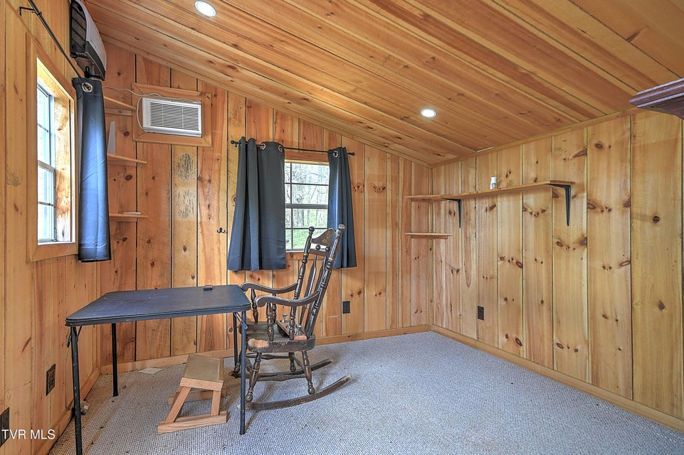 Photo #77: 146 Bear Cage Road