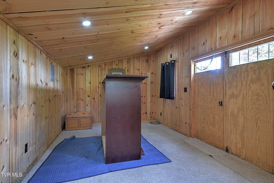 Photo #78: 146 Bear Cage Road