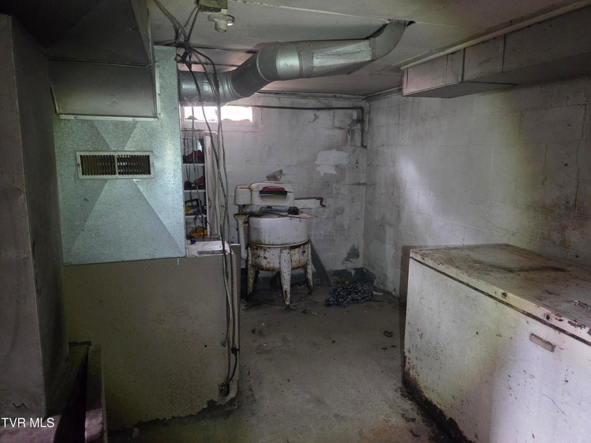 Photo #26: 10189 Crescent Road