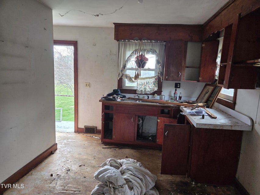 Photo #12: 10189 Crescent Road