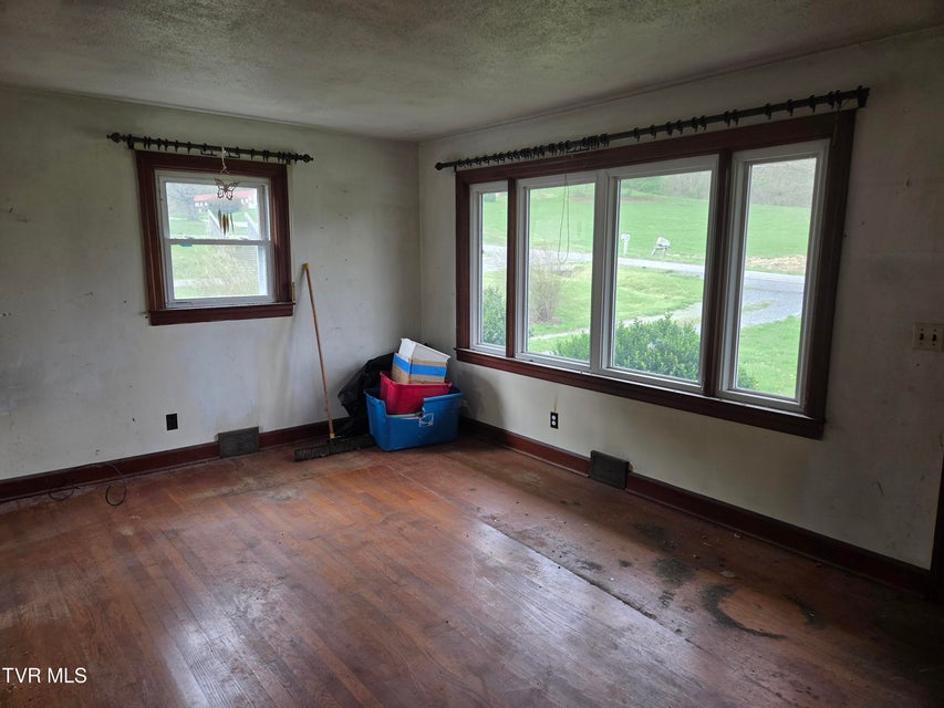 Photo #11: 10189 Crescent Road