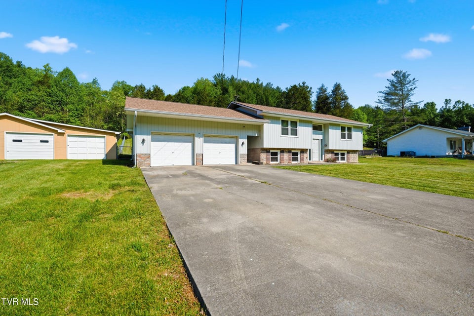 Photo #2: 239 Horton Highway