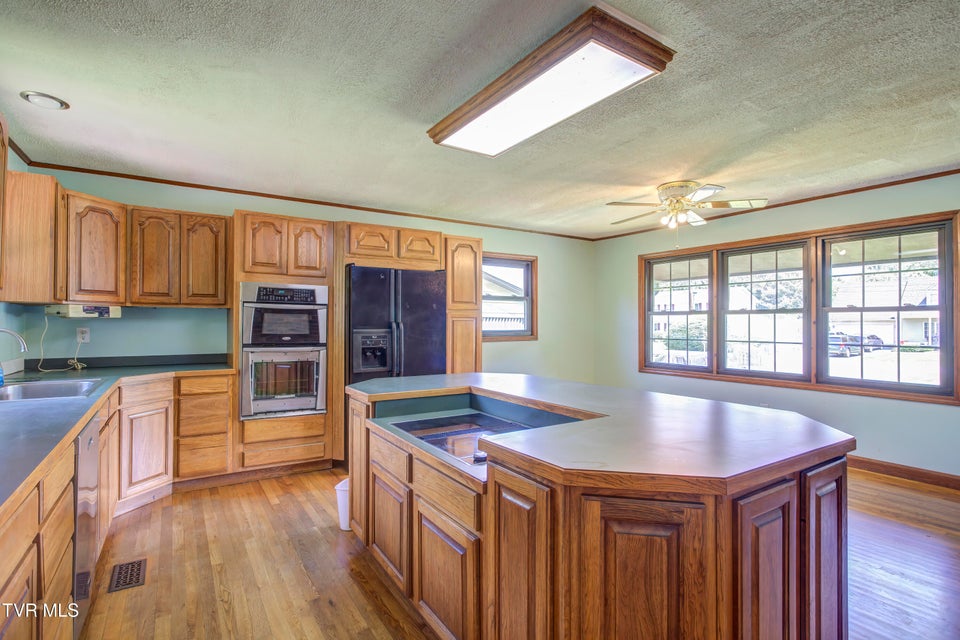 Photo #10: 156 Warrior Lane