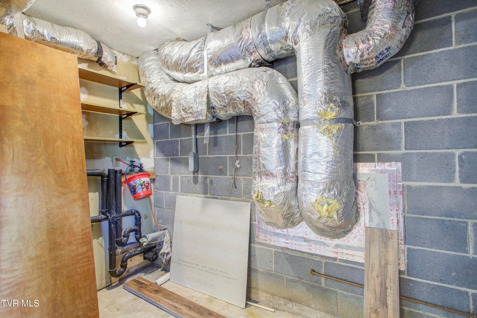 Photo #14: 156 Warrior Lane