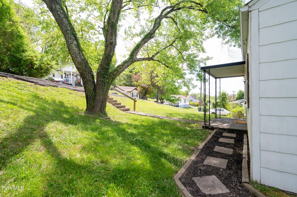 Photo #20: 2209 Locust Street