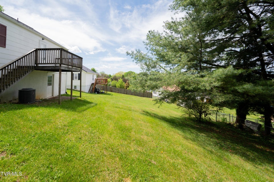 Photo #23: 2209 Locust Street