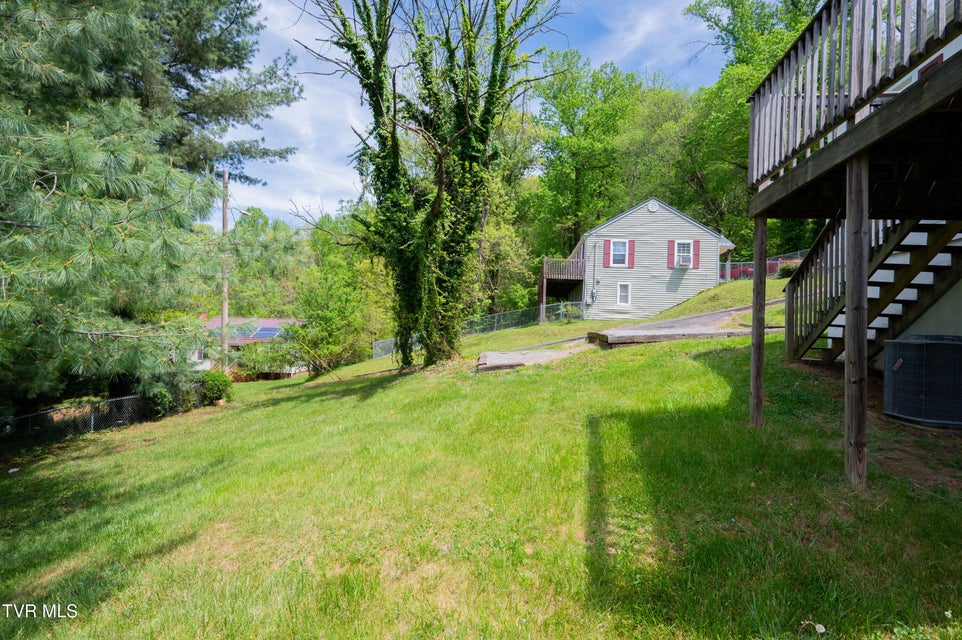 Photo #24: 2209 Locust Street