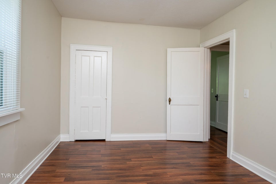 Photo #11: 2209 Locust Street