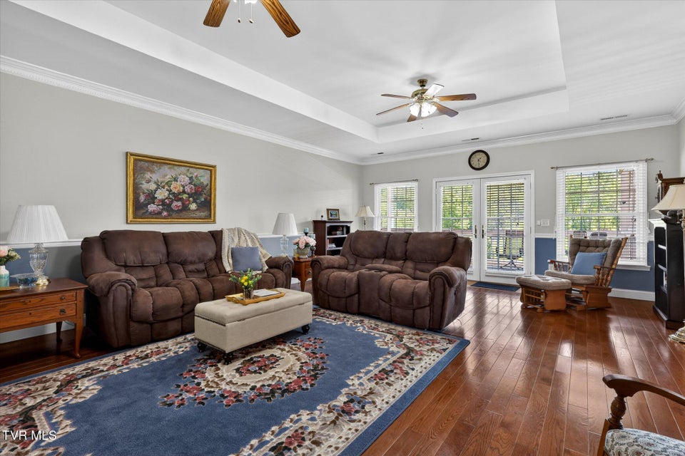 Photo #5: 121 Sunnyfield Drive