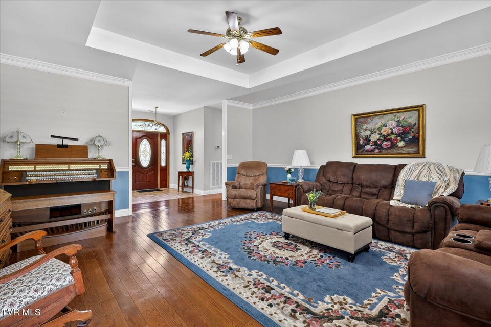 Photo #7: 121 Sunnyfield Drive