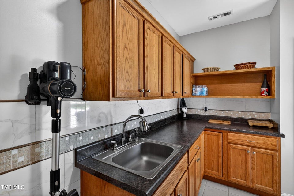 Photo #17: 121 Sunnyfield Drive