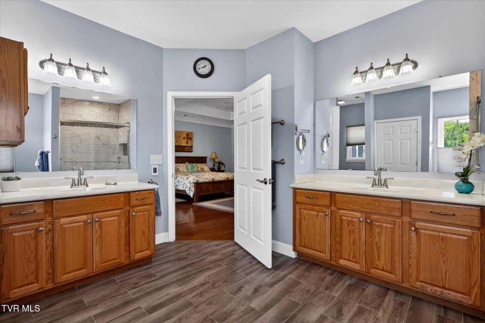 Photo #23: 121 Sunnyfield Drive