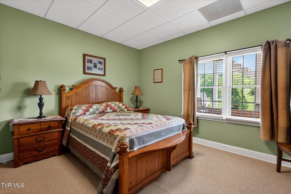 Photo #43: 121 Sunnyfield Drive