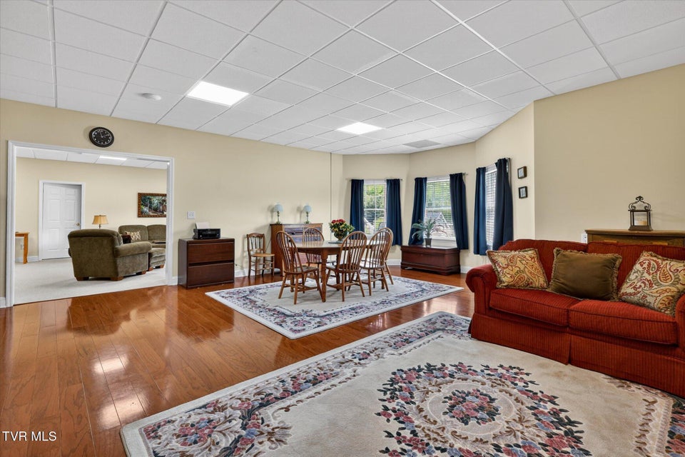 Photo #37: 121 Sunnyfield Drive