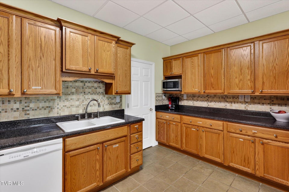 Photo #40: 121 Sunnyfield Drive