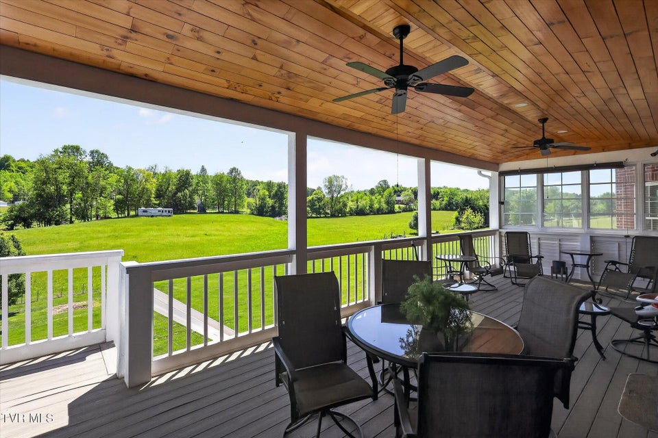 Photo #32: 121 Sunnyfield Drive