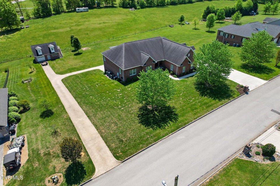 Photo #57: 121 Sunnyfield Drive