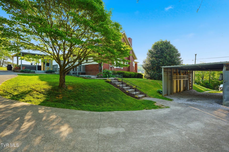 Photo #34: 251 Charleston Street