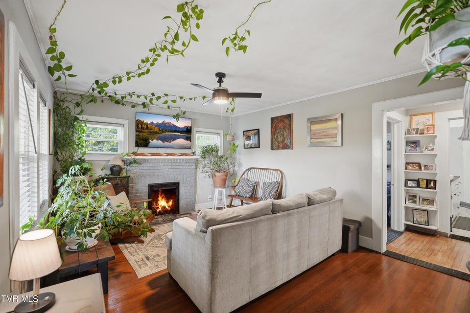 Photo #6: 251 Charleston Street