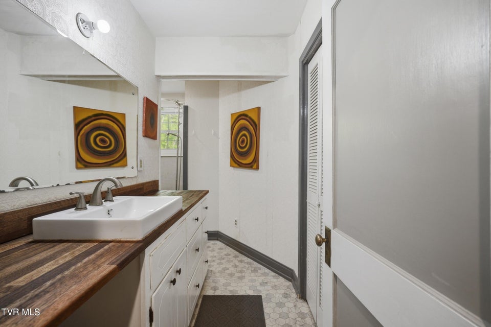 Photo #15: 251 Charleston Street