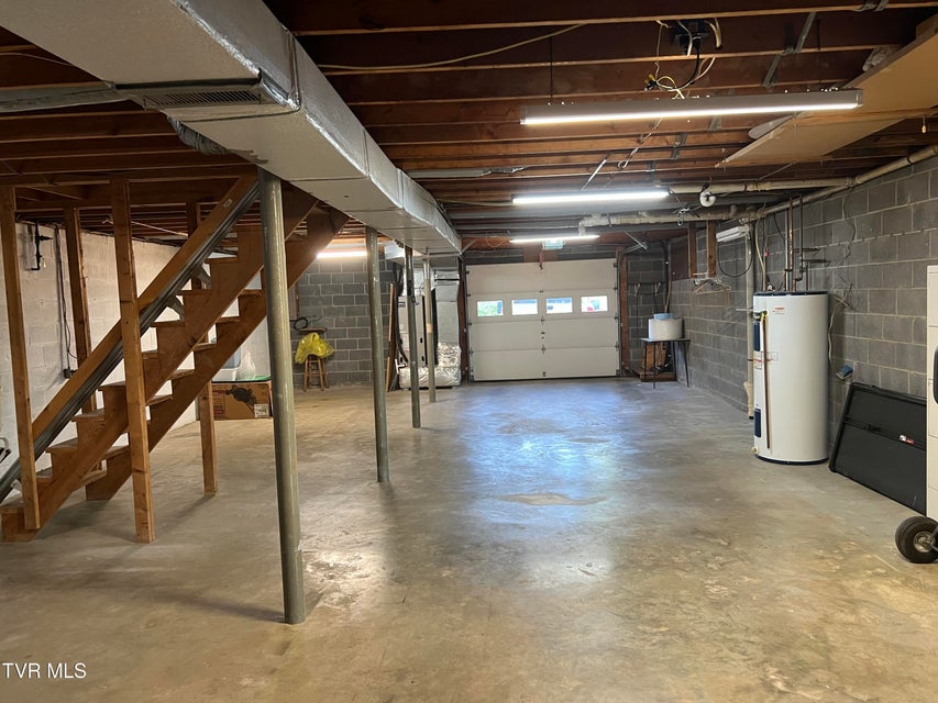 Photo #57: 737 Foothills Road