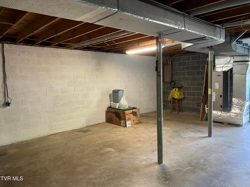 Photo #58: 737 Foothills Road