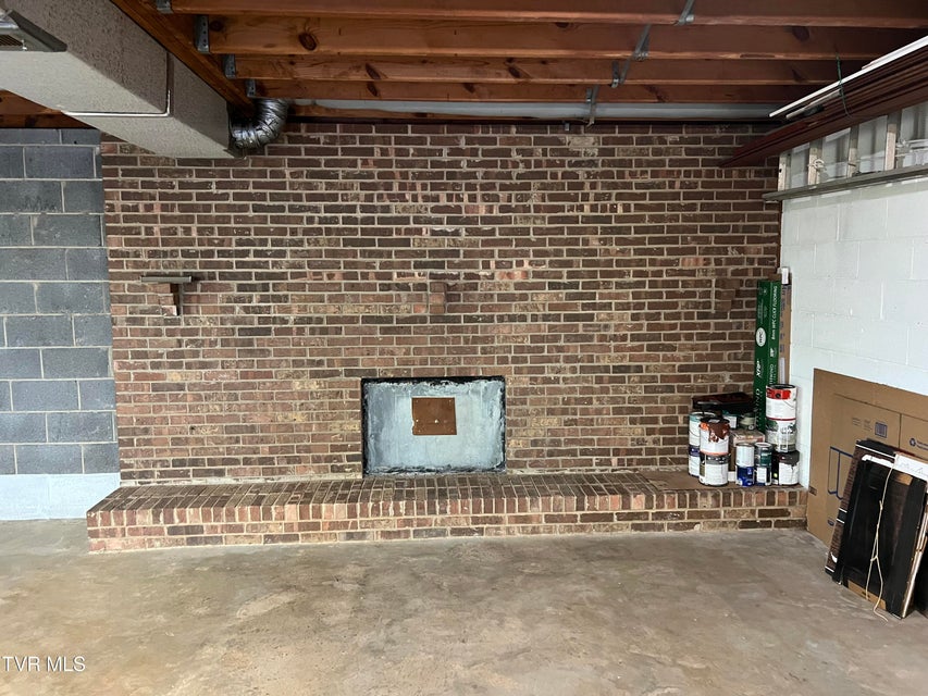 Photo #60: 737 Foothills Road