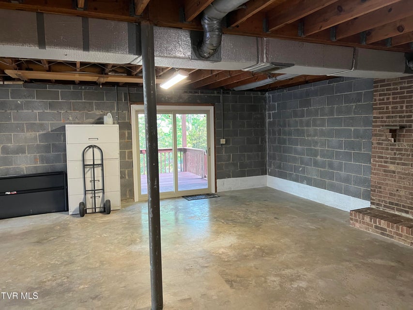 Photo #61: 737 Foothills Road