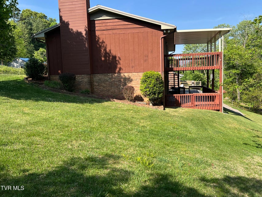 Photo #5: 737 Foothills Road