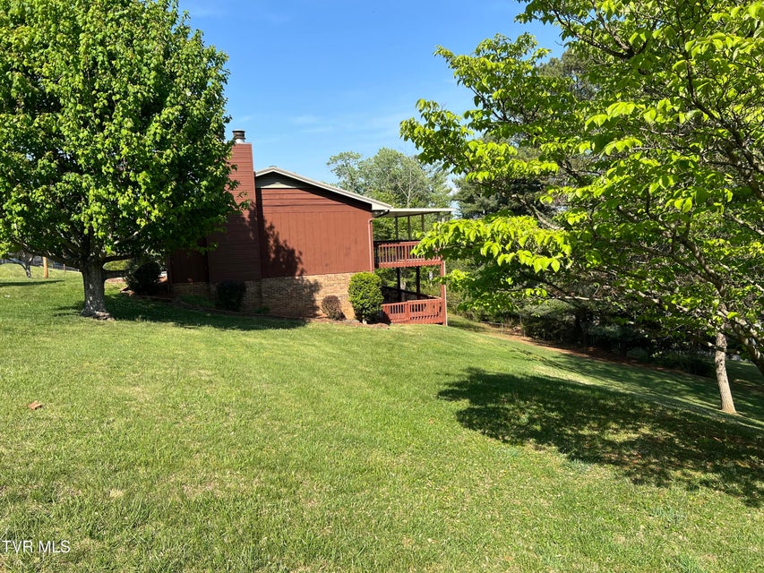 Photo #70: 737 Foothills Road