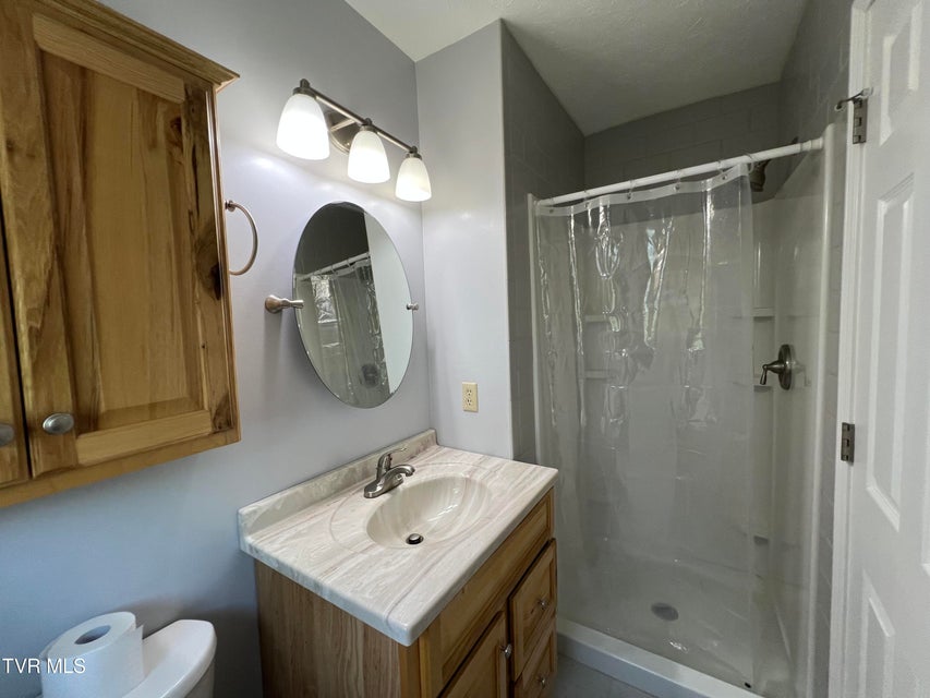 Photo #41: 737 Foothills Road