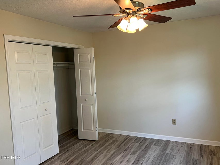 Photo #40: 737 Foothills Road