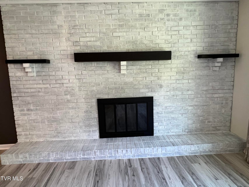 Photo #24: 737 Foothills Road