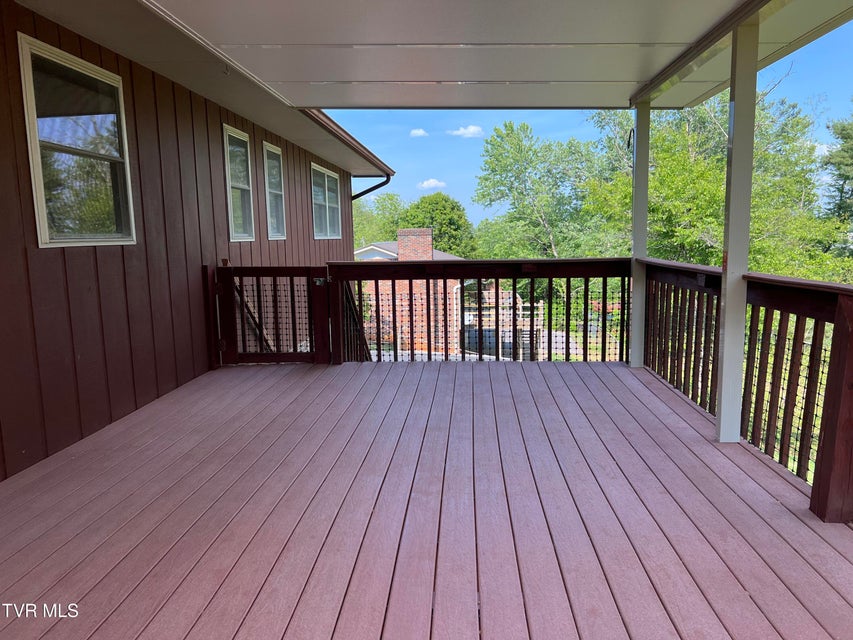 Photo #13: 737 Foothills Road