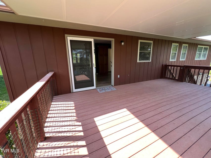 Photo #14: 737 Foothills Road