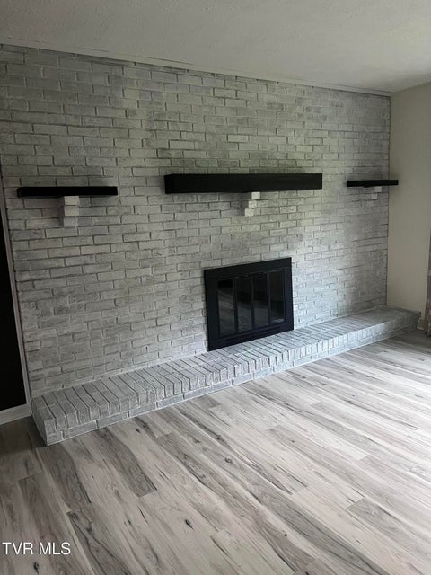 Photo #30: 737 Foothills Road