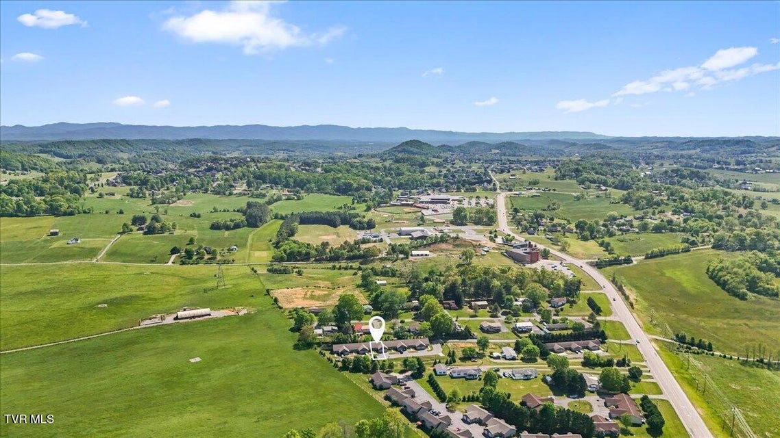 Photo #32: 61 Chatfield Square