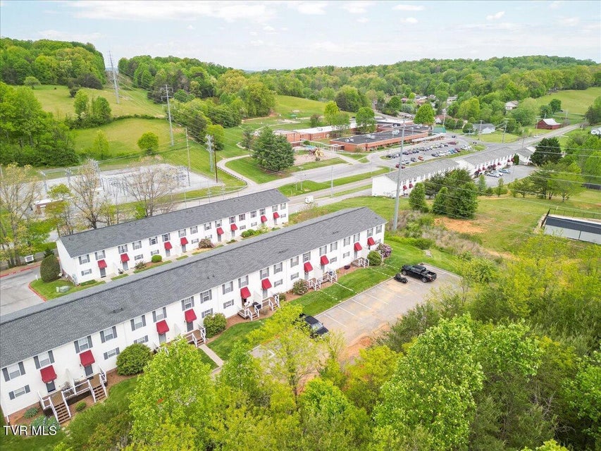 Photo #27: 2201 Cherokee Road