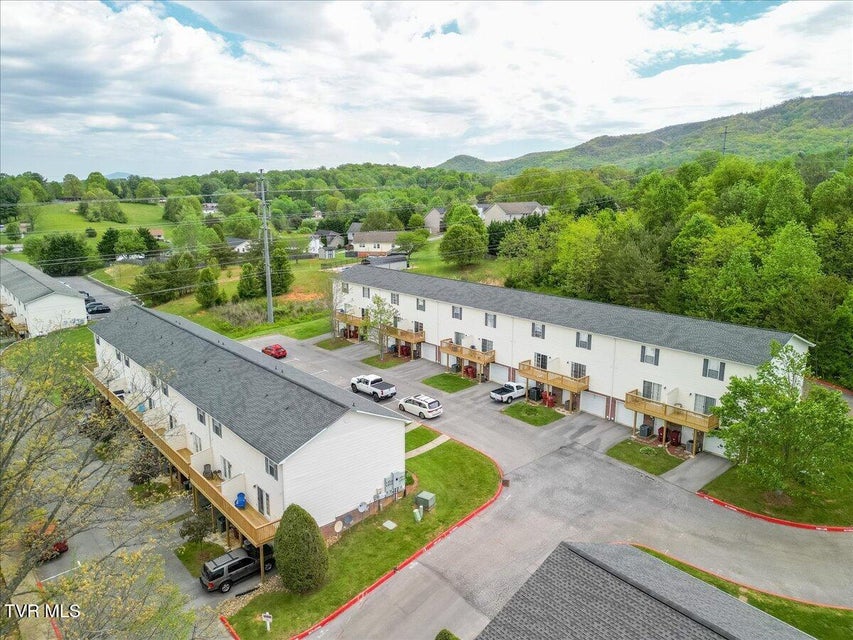 Photo #28: 2201 Cherokee Road