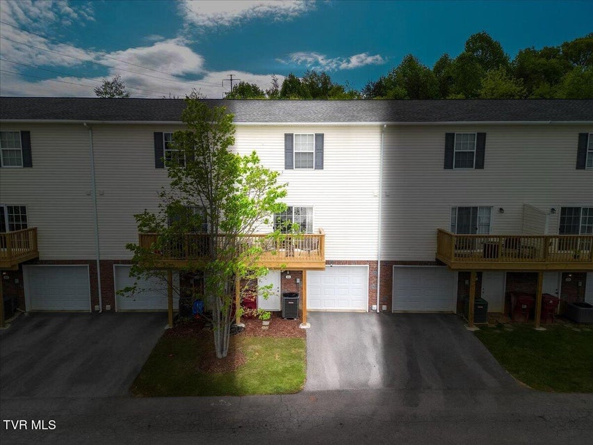 Photo #26: 2201 Cherokee Road