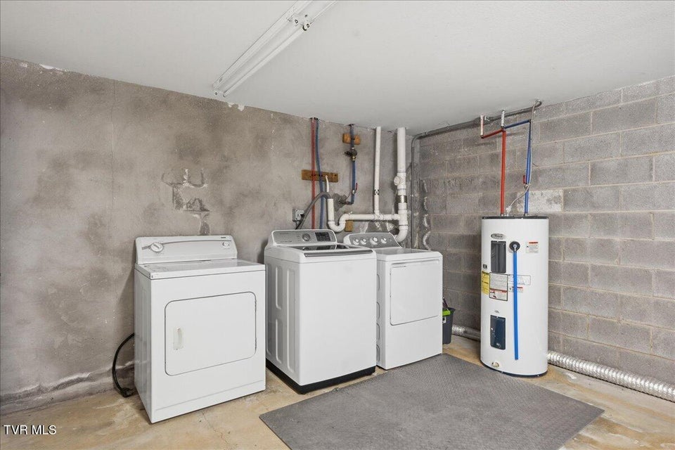 Photo #20: 2201 Cherokee Road