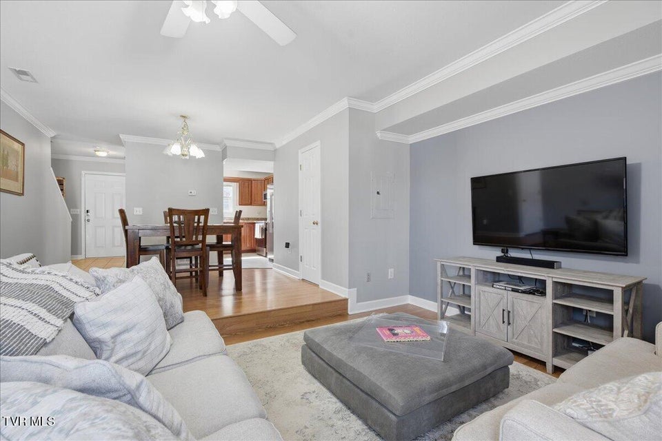 Photo #4: 2201 Cherokee Road