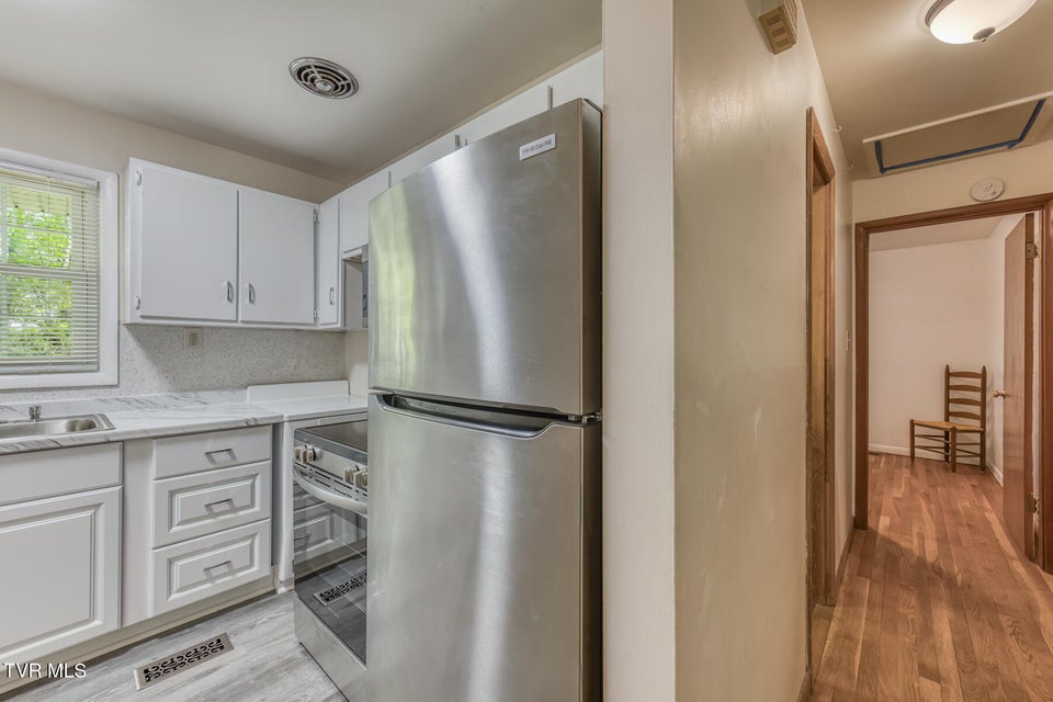 Photo #12: 171 Reedy Street