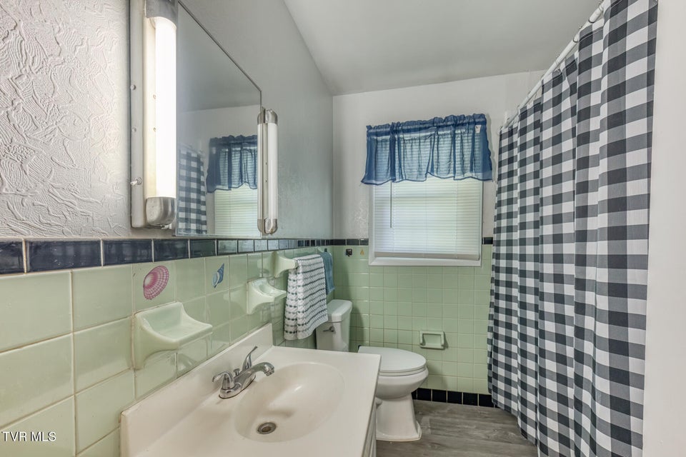 Photo #16: 171 Reedy Street