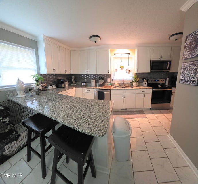 Photo #11: 617 Vance Drive