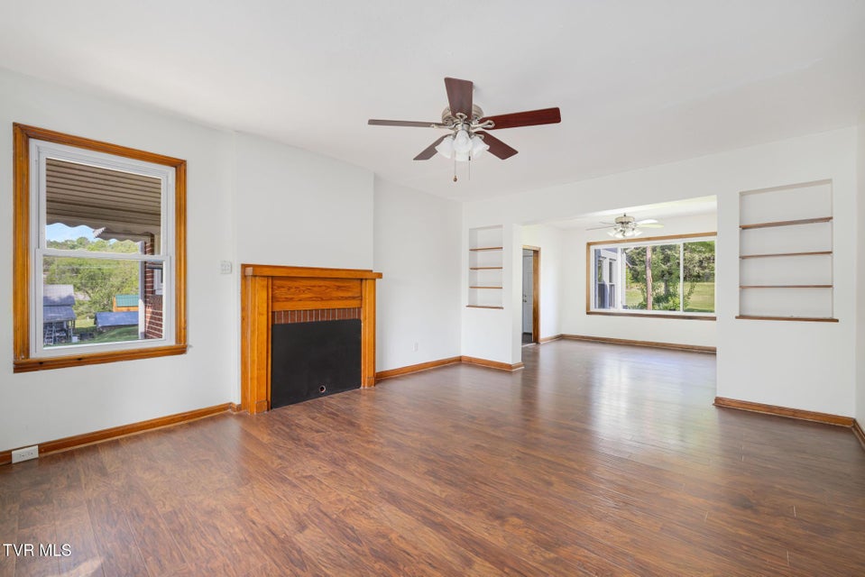 Photo #3: 153 Forest Avenue