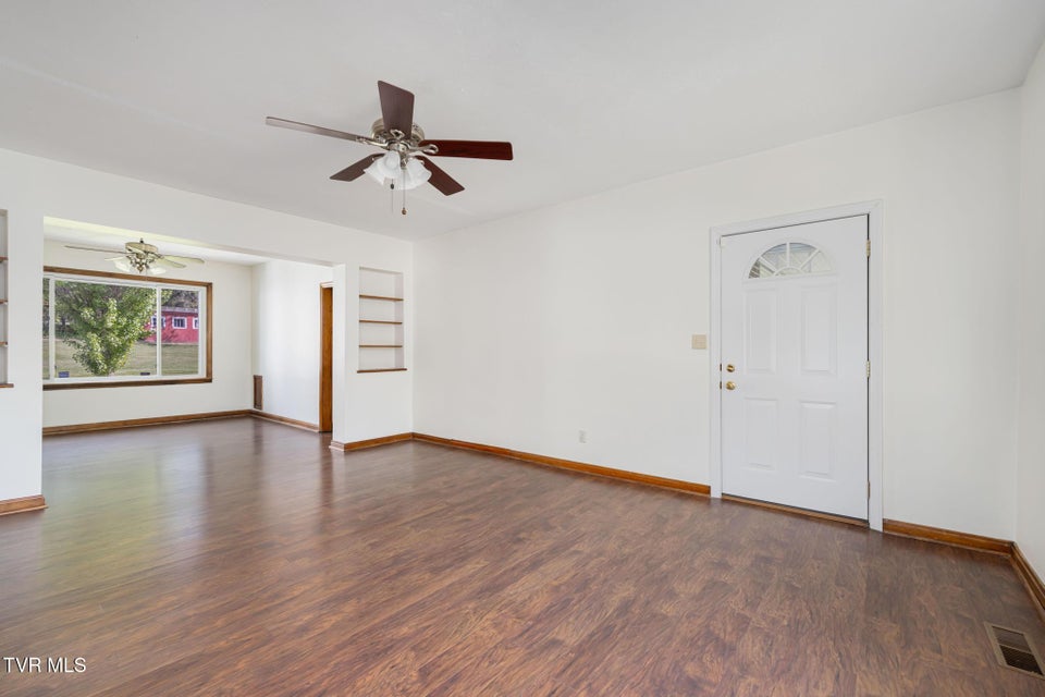 Photo #6: 153 Forest Avenue