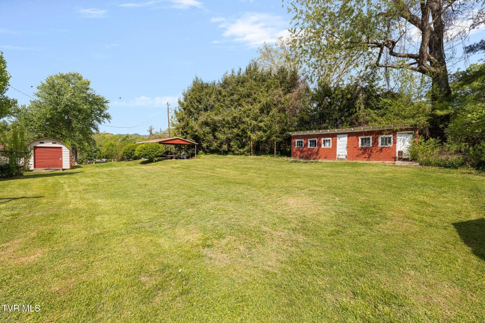 Photo #37: 153 Forest Avenue